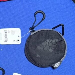 Free People FP Movement Essentials Only Logo Pouch NWT SOLD OUT style. Authentic